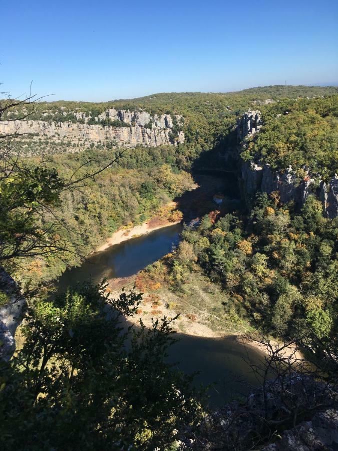 Gites "Oustaou De Bourboul" Grospierres Exterior foto